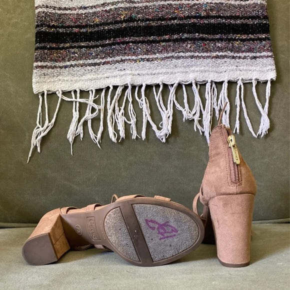 [SAM EDELMAN] Circus "Amelia" Sandal - Picture 2 of 5